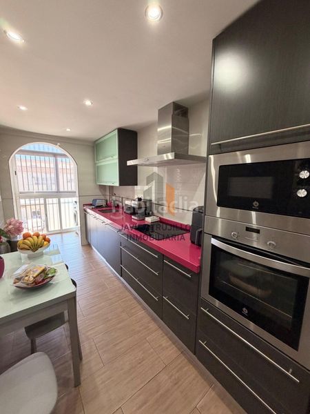 Foto 50c0501c-ce44-4a49-89c4-18beeb127202. Piso en Caleta de Velez