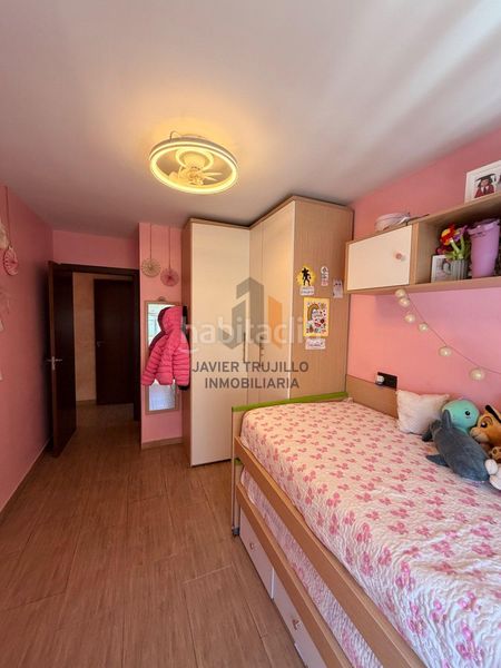 Foto 74323351-fe62-49d0-9be4-61a75995246c. Piso en Caleta de Velez