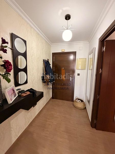 Foto a96e9e5f-3992-4d94-aee5-4df498cdc3d4. Piso en Caleta de Velez