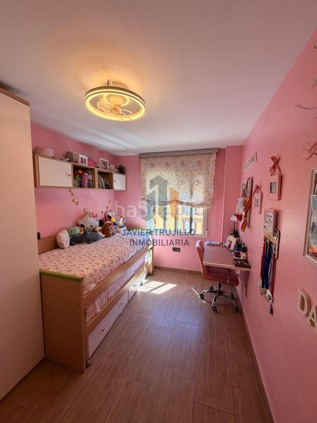 Foto e3adbe35-0dce-44c6-b8a5-85642e308b38. Piso en Caleta de Velez