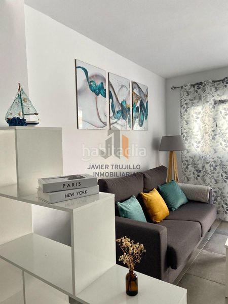 Foto ffdd59a0-1ef7-4642-9e24-fa193c849fbc. Casa aparellada a Poniente-Faro Torre del Mar