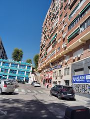 Flat  Avenida de betanzos. Oficina con posibilidad cambio de uso, en primera planta de edif