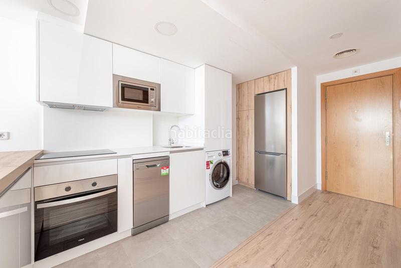 Foto 1d3e841c-38b8-48a3-a935-4e7e579b28be. Lloguer estudi a córdoba 27 a Almendrales Madrid