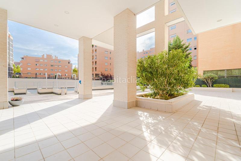 Foto 571550ac-71a8-4a7d-a633-eb60920e90c1. Lloguer estudi a córdoba 27 a Almendrales Madrid