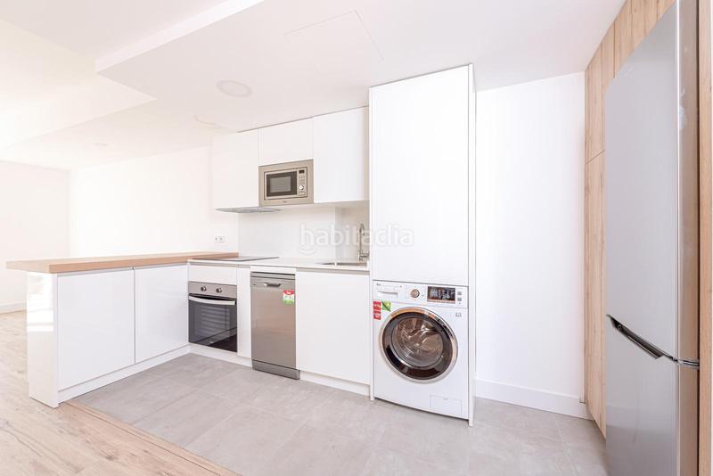 Foto 93dbf646-076a-4ad7-a5c3-817d2d63d670. Lloguer estudi a córdoba 27 a Almendrales Madrid