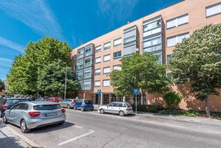 Car parking in J. Antonio Navarrete 85