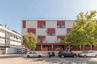 Car parking in Enrique Granados 14