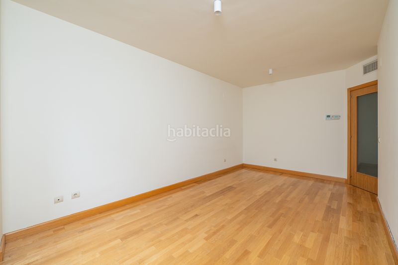 Foto bd6f89fd-8352-4267-a58e-ee16aa3d469e. Pis a Simancas Madrid