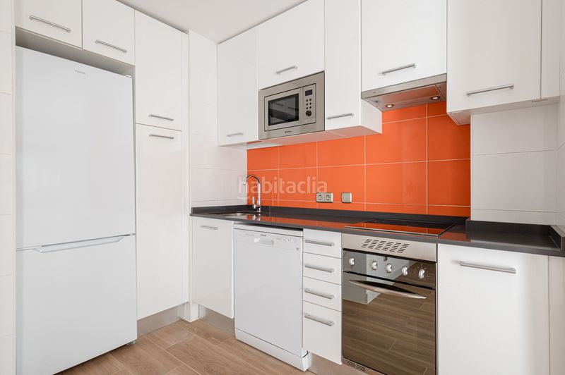Foto 422f4254-597d-40f6-a00f-ec5de5819b7c. Etagenwohnung in dirección 338 in La Paz Madrid