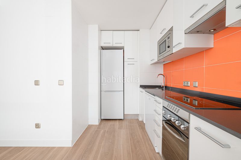 Foto f74f41b8-115f-4884-9324-cbe2e86e285f. Etagenwohnung in dirección 338 in La Paz Madrid