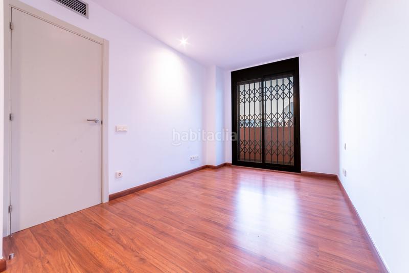 Foto 1e8db9dd-1ff5-43ad-9fbb-21bd9a7778e8. Pis a aprestadora 61 a Santa Eulàlia Hospitalet de Llobregat (L´)