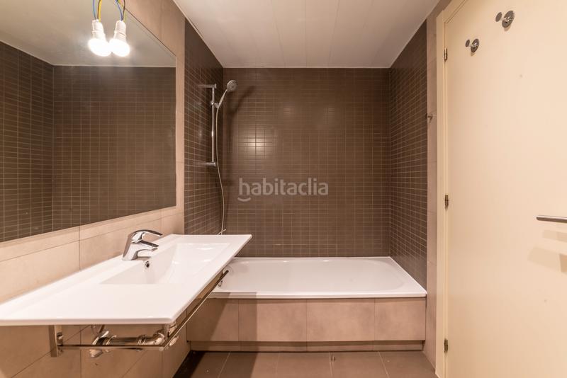 Foto ab24215c-d690-48eb-9fe3-f501e0fcec31. Piso en aprestadora 61 en Santa Eulàlia Hospitalet de Llobregat (L´)