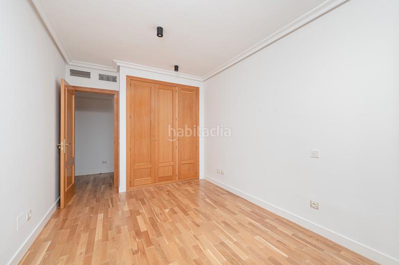 Foto be703e9c-6f2a-4a95-8334-33756bd7d413. Flat in planetario 1 in Legazpi Madrid