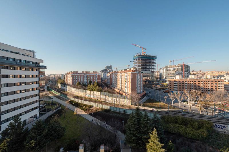 Foto 1128290c-8377-49e3-b660-c0aae4f3a6fd. Piso en planetario 1 en Legazpi Madrid