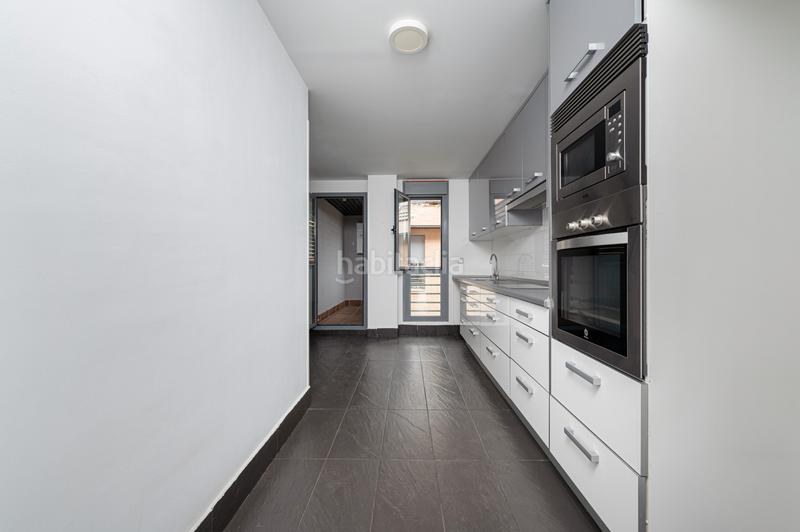 Foto c0b53d7b-b182-4a39-8077-2b2b953eccd1. Piso en san juan de ortega 78 en Las Tablas Madrid
