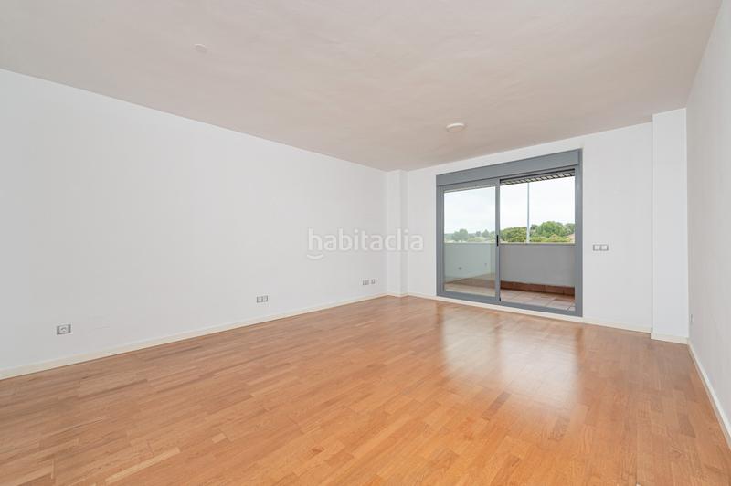 Foto e9505219-d11f-4877-af41-4014394b8451. Piso en san juan de ortega 78 en Las Tablas Madrid