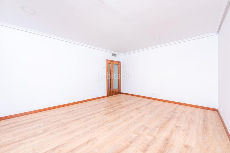 Foto 146f5621-3e99-4a84-9cfc-d681b5d9d5e8. Etagenwohnung in san juan de ortega 24 in Las Tablas Madrid