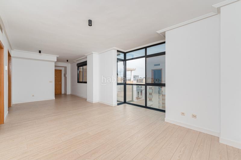 Foto 3a8f5ebe-98ea-45e4-9bf5-d163faa49e05. Piso en euro 21 en PAU de Carabanchel Madrid