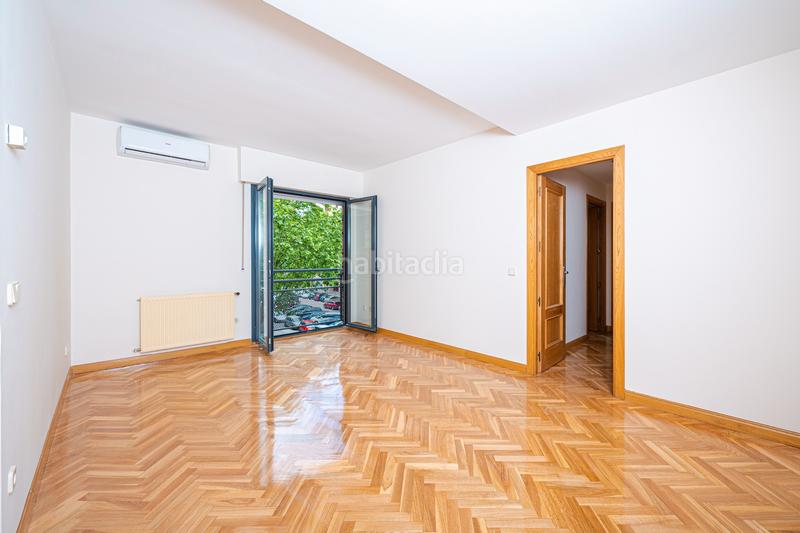 Foto 6a1ed349-79db-468e-ba61-8c879fa1bd9f. Pis a golfo de salónica 63 a Costillares Madrid