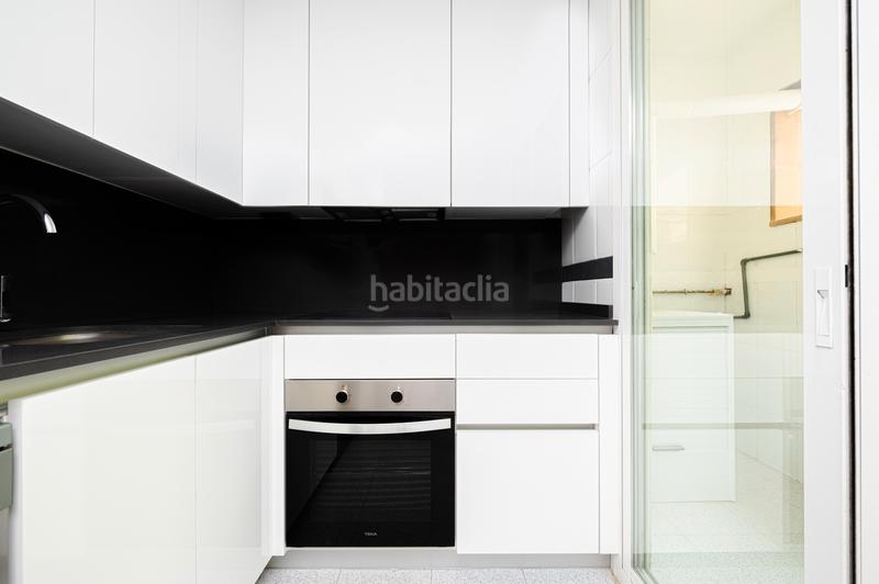 Foto 9f9046ea-094b-4953-a077-b0c77818f92c. Pis a golfo de salónica 63 a Costillares Madrid