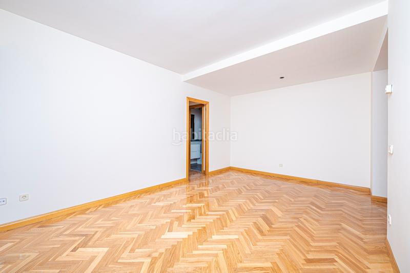 Foto e3f404e2-27e4-4412-97cc-753a37fba12b. Piso en golfo de salónica 63 en Costillares Madrid