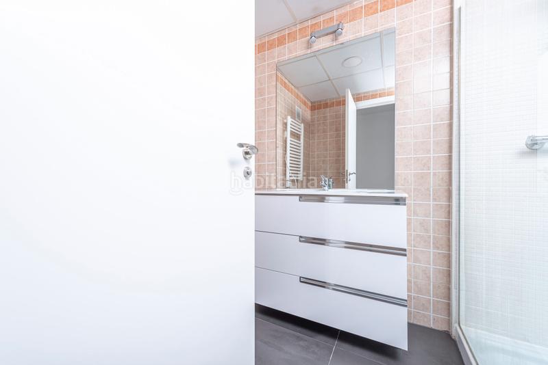 Foto 6b53650b-5542-4b7c-9e5d-03b17ca3b48c. Location studio dans doctor castroviejo 65 dans Peñagrande Madrid