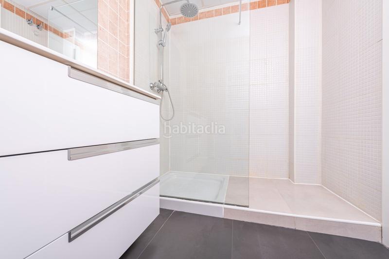 Foto a0765f26-2d05-4cc0-8bd3-2c84e3757a1c. Location studio dans doctor castroviejo 65 dans Peñagrande Madrid