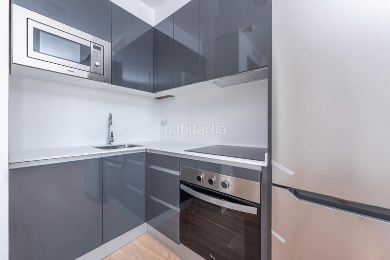 Foto d008c5c7-6ca8-4ff6-86c5-2580d6497501. Location studio dans doctor castroviejo 65 dans Peñagrande Madrid