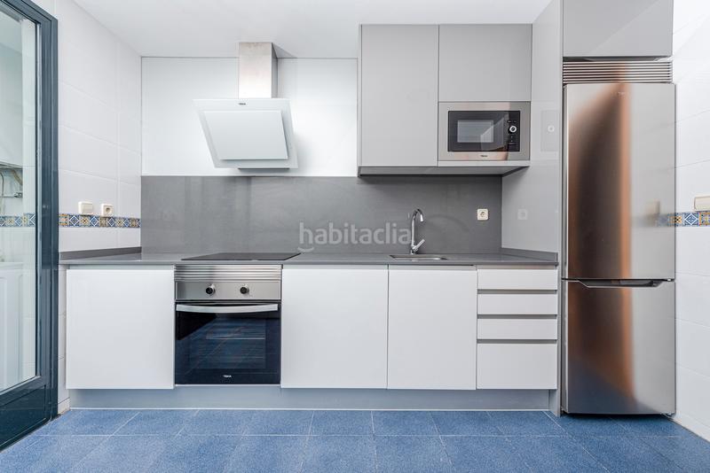 Foto 13417b37-2fad-4369-afa2-8d5022da3fbc. Etagenwohnung in alcalá 690 in Rejas Madrid