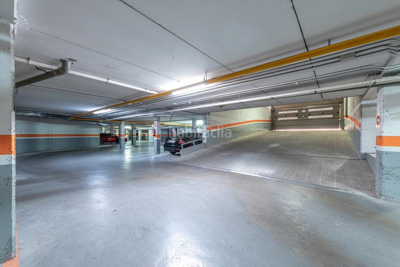 Foto 6d1d9206-fa89-446d-8ab2-76bd1c0f4687. Parking voiture dans congo 1 dans El Bercial Getafe