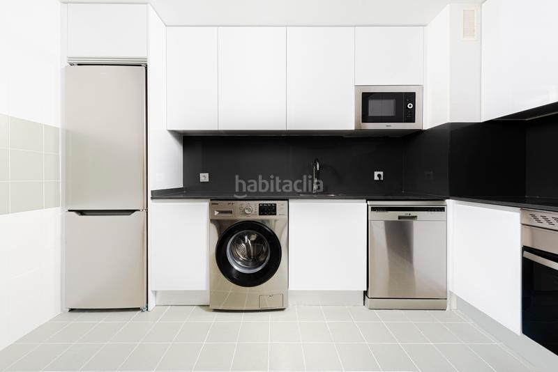 Foto 0add5956-b8c0-46a6-a184-be9fda909c20. Rent flat in estocolmo 17 in Parque Oeste-Fuente Cisneros Alcorcón