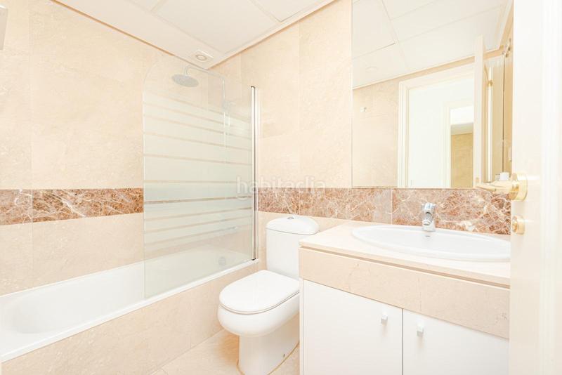 Foto d497fd9d-545e-4a04-aeb0-b788caf97413. Piso en valle del roncal 16 en Pinar de las Rozas Rozas de Madrid (Las)