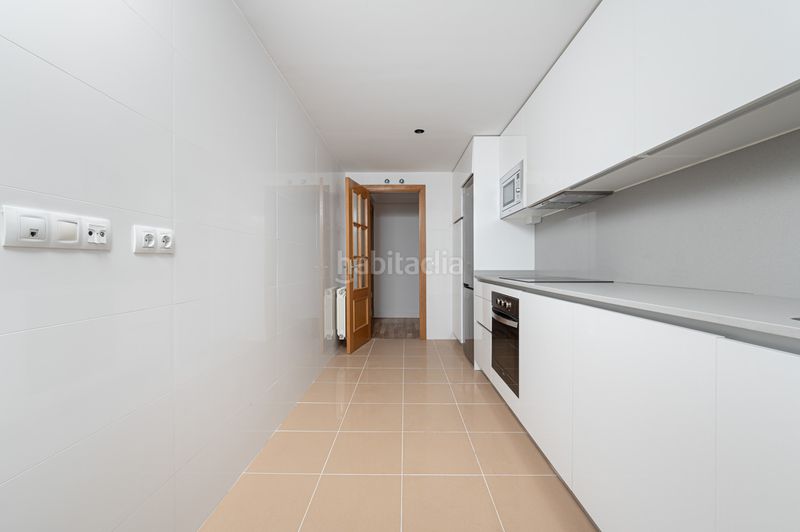 Foto 447256e8-954a-4b19-b2fc-bce3354b4183. Piso en Legazpi Madrid
