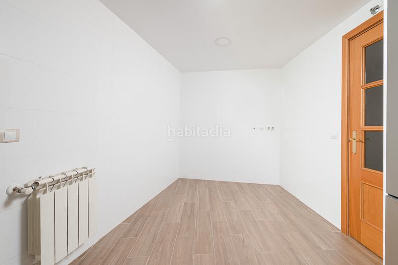 Foto 1137d3dc-b414-425b-a79b-43f1d9103e21. Piso en planetario 1 en Legazpi Madrid