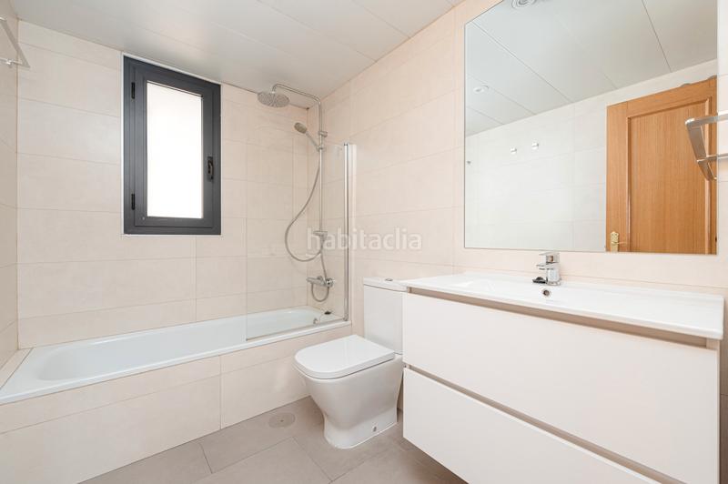 Foto 7f2ca56d-35a1-4a4b-b8f9-432ffd77bdae. Piso en planetario 1 en Legazpi Madrid