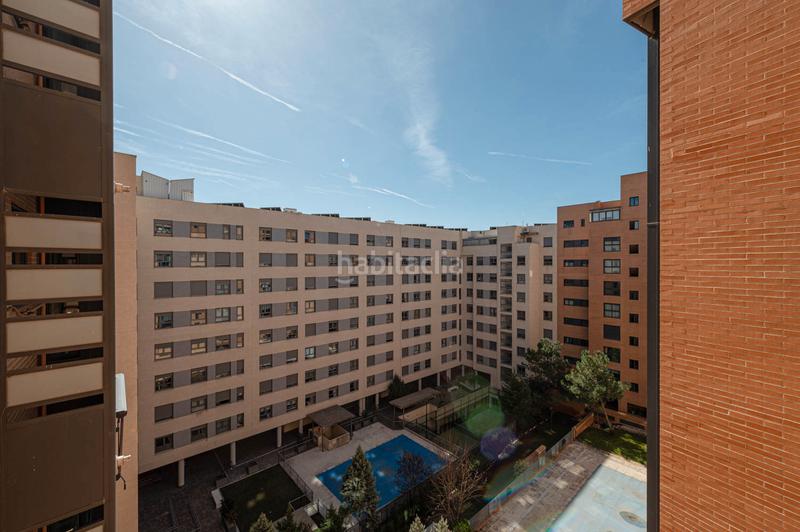 Foto c1df6184-9f5f-4ab2-bf44-79254ae48fa5. Piso en planetario 1 en Legazpi Madrid