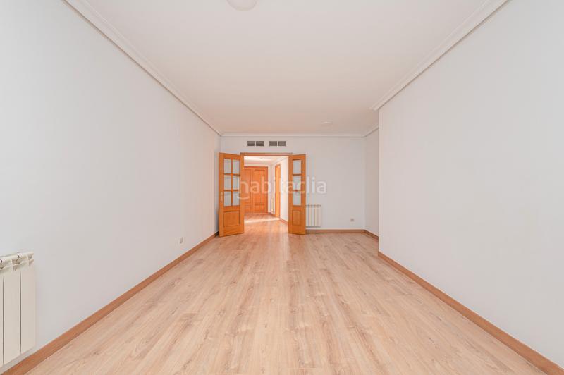 Foto c5b407de-7614-46eb-ba37-0b0d4f7961a2. Piso en planetario 1 en Legazpi Madrid