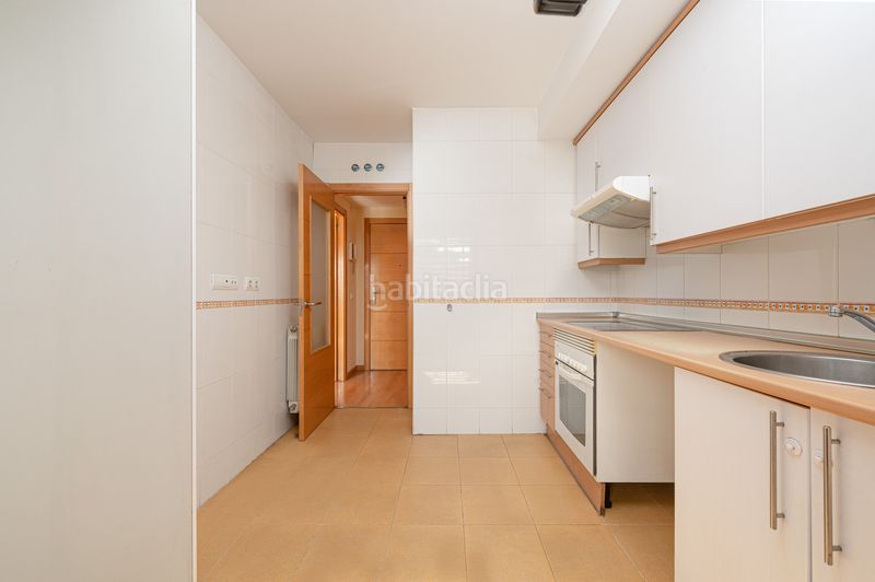 Foto 67f07ff4-845b-4e1f-a135-3df9f05986a6. Piso en puentedey 5 en Ensanche de Vallecas-La Gavia Madrid