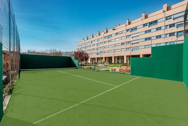 Foto 1e635a5b-ab0c-48be-bf55-491a82894020. Rent flat in vicente morales 3 in Conde Orgaz - Piovera Madrid