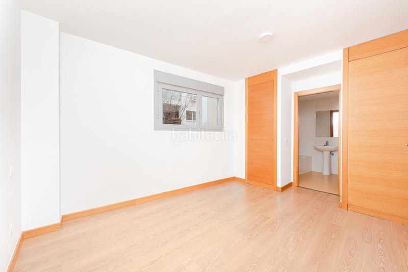 Foto 8cd81cc5-bae0-4a08-9379-3f8afe8d3eef. Miete etagenwohnung in jacobeo 68 in PAU de Carabanchel Madrid