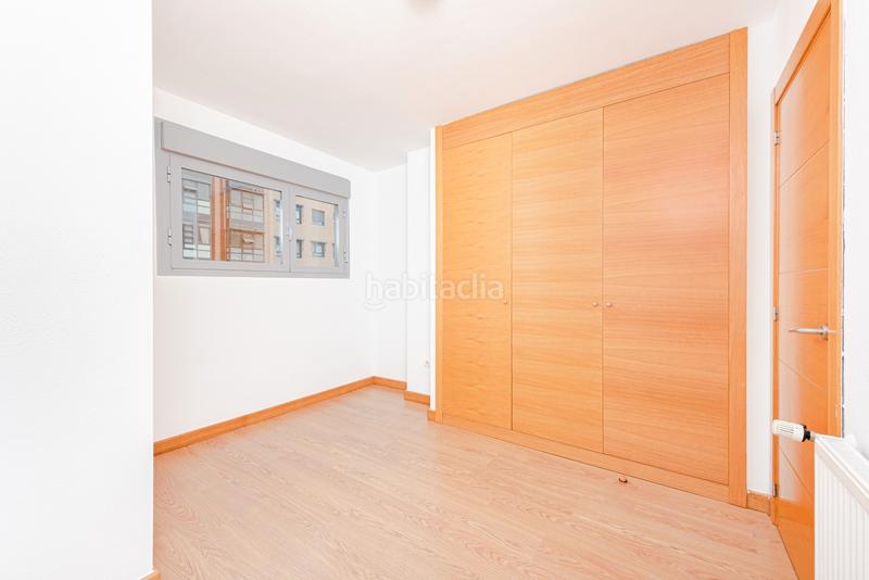 Foto 9889470f-6526-413b-82c2-46691ef59f17. Miete etagenwohnung in jacobeo 68 in PAU de Carabanchel Madrid