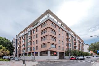 Miete Autoparkplatz in Josefa f. buterga 19