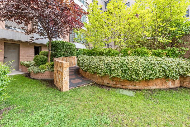 Foto 24228a04-18b3-41a8-9ddc-b7ff3d04ec55. Location studio dans josefa f. buterga 19 dans Opañel Madrid