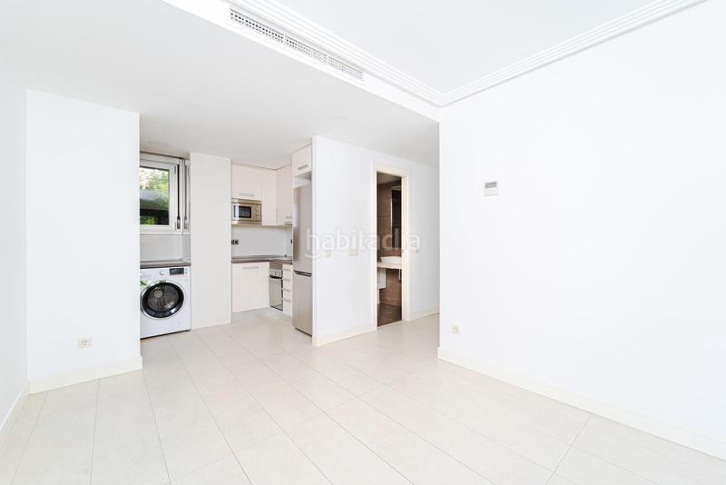 Foto 5cfe91b2-59bf-478e-9d80-50cd40f4d2b5. Miete studiowohnung in josefa f. buterga 19 in Opañel Madrid