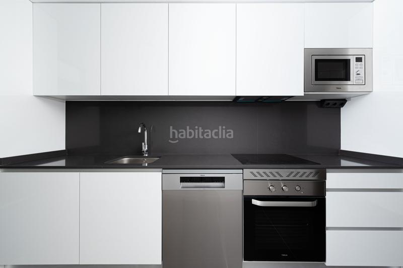 Foto ffbf6b5a-4f55-4922-9e29-90e4387292f0. Location appartement dans el algabeño 27 dans Conde Orgaz - Piovera Madrid