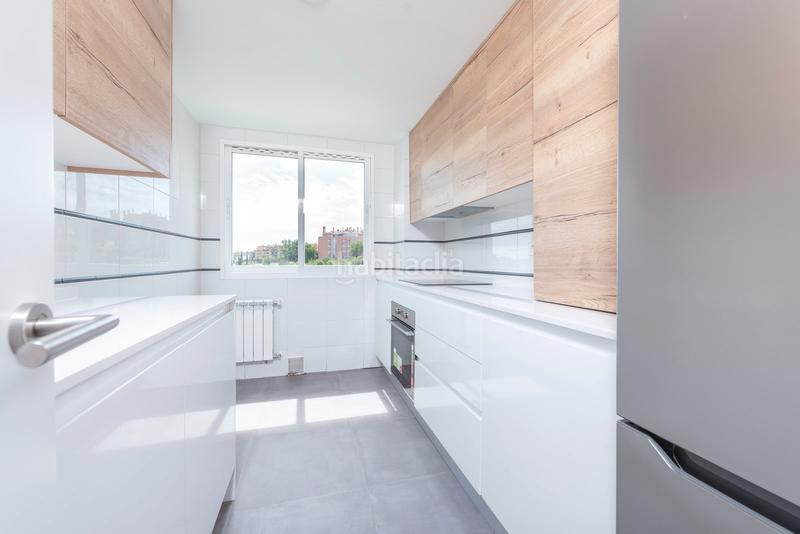 Foto 1ef226cf-3d85-4c2f-8b39-55a17f0e4680. Location appartement dans esteban palacios 6 dans Conde Orgaz - Piovera Madrid