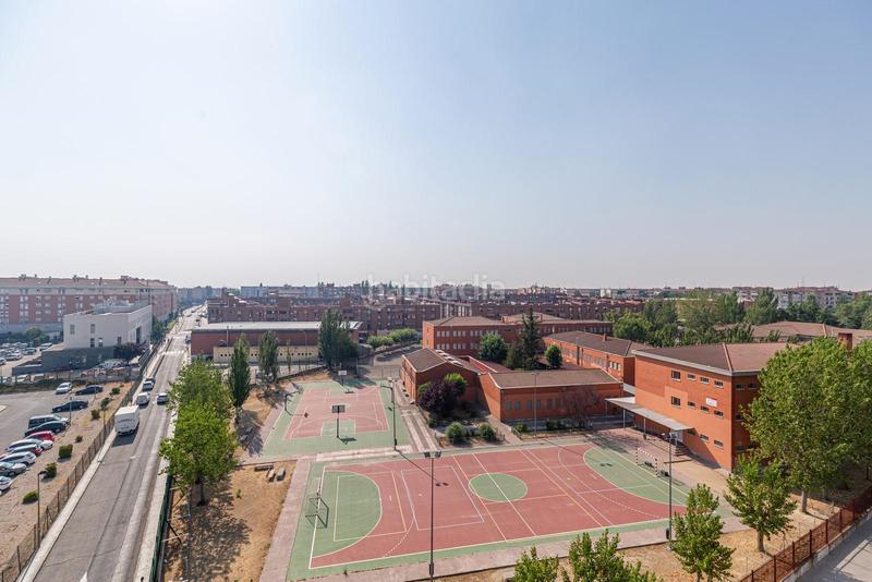 Foto 268a4265-4e2e-4e9f-82c1-b07b0573c1ac. Appartement dans de las lagunas 4. bl 5 4 dans Fuentebella-San Fermín-El Leguario Parla