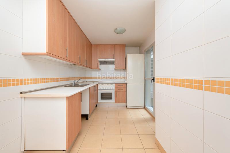 Foto a22c7e72-40f1-4db3-b965-67a177b8ddf3. Appartement dans de las lagunas 4. bl 5 4 dans Fuentebella-San Fermín-El Leguario Parla