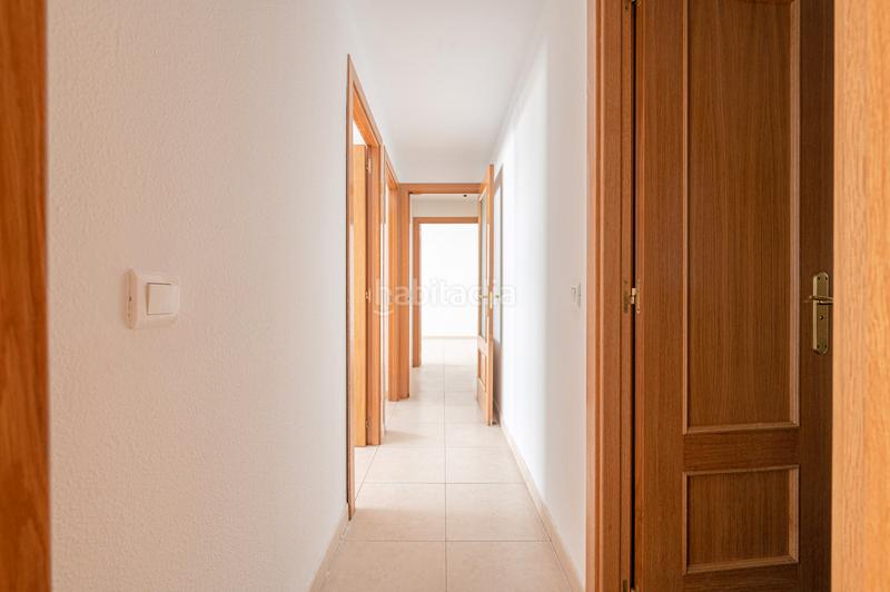 Foto cd9d6dfa-5831-4fac-936f-9c4e08532e48. Appartement dans de las lagunas 4. bl 5 4 dans Fuentebella-San Fermín-El Leguario Parla