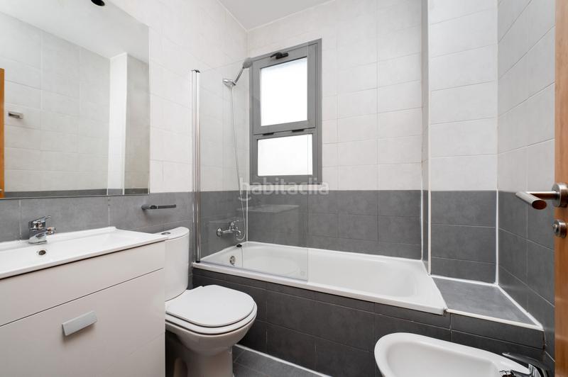 Foto 9abe6d28-be35-4a6c-8a2a-5c82173ba9d0. Rent flat in san juan de ortega 20 in Las Tablas Madrid